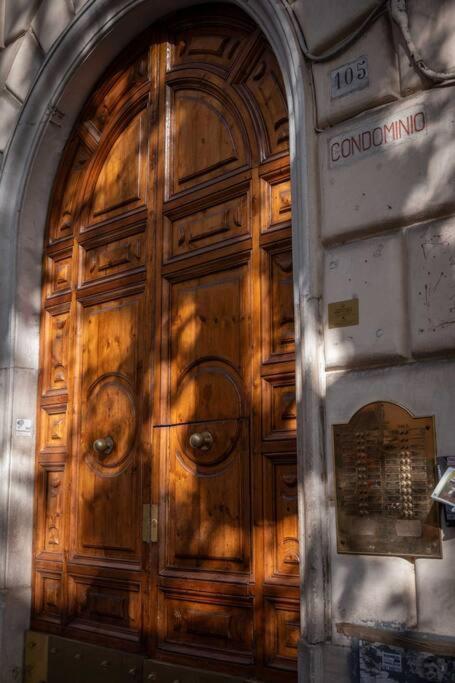 Merulana Penthouse: 5 Minutes Walk From Colosseum Exterior photo