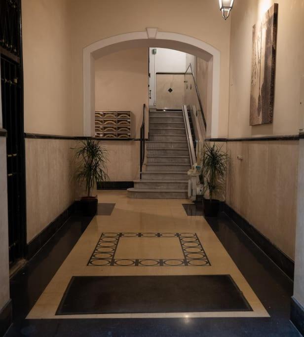 Merulana Penthouse: 5 Minutes Walk From Colosseum Exterior photo
