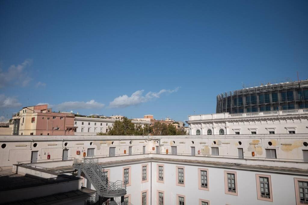 Merulana Penthouse: 5 Minutes Walk From Colosseum Exterior photo